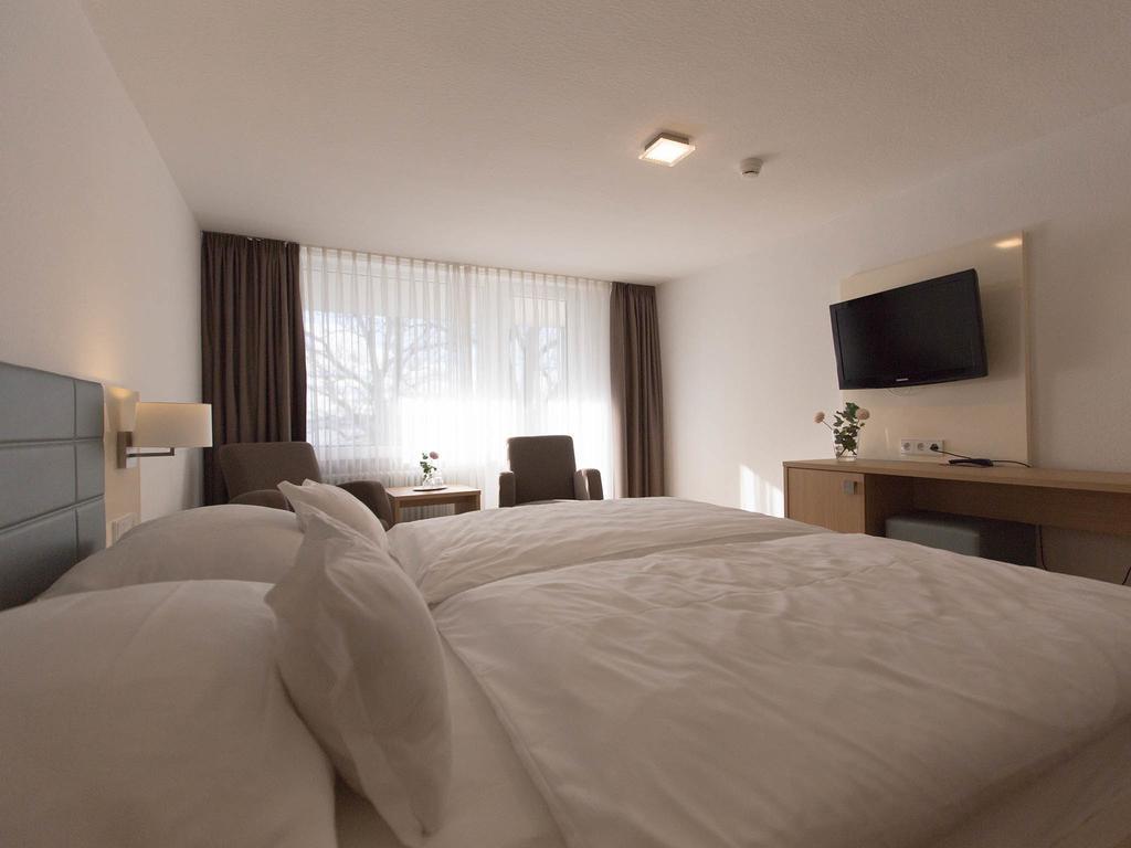 Hotel Seepark Garni Uberlingen Buitenkant foto