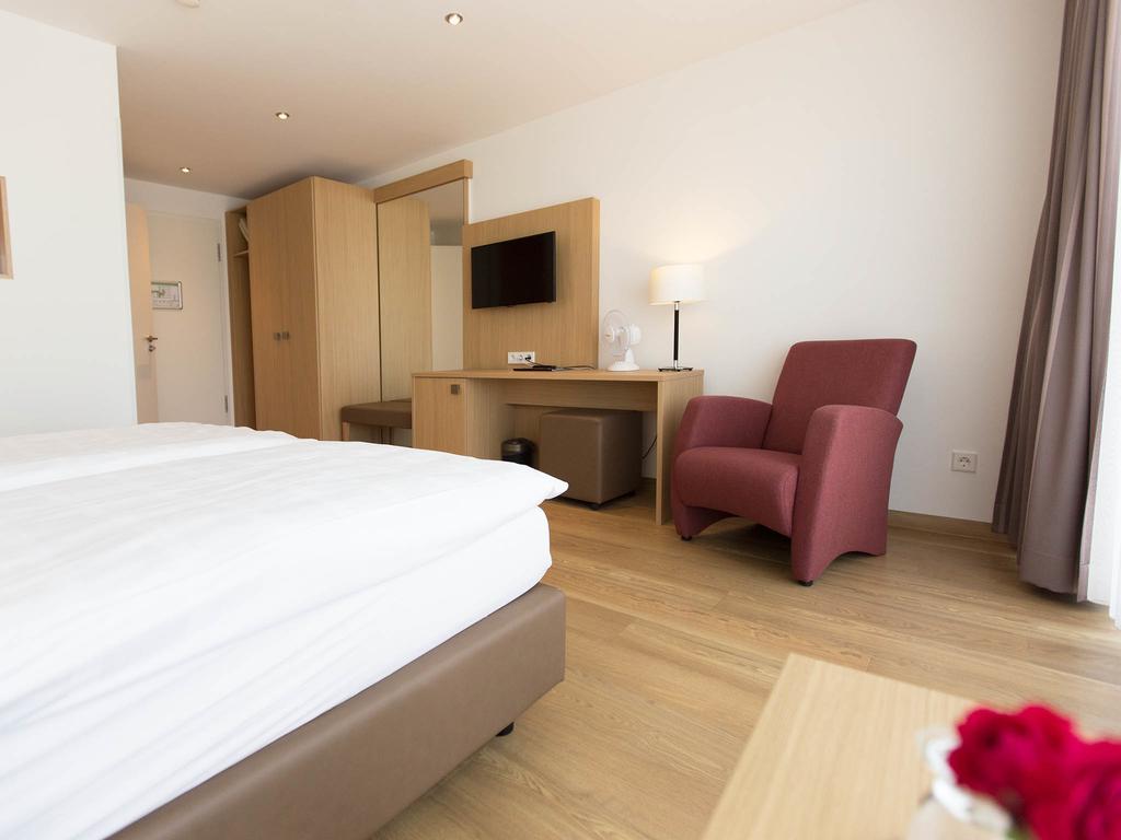Hotel Seepark Garni Uberlingen Buitenkant foto