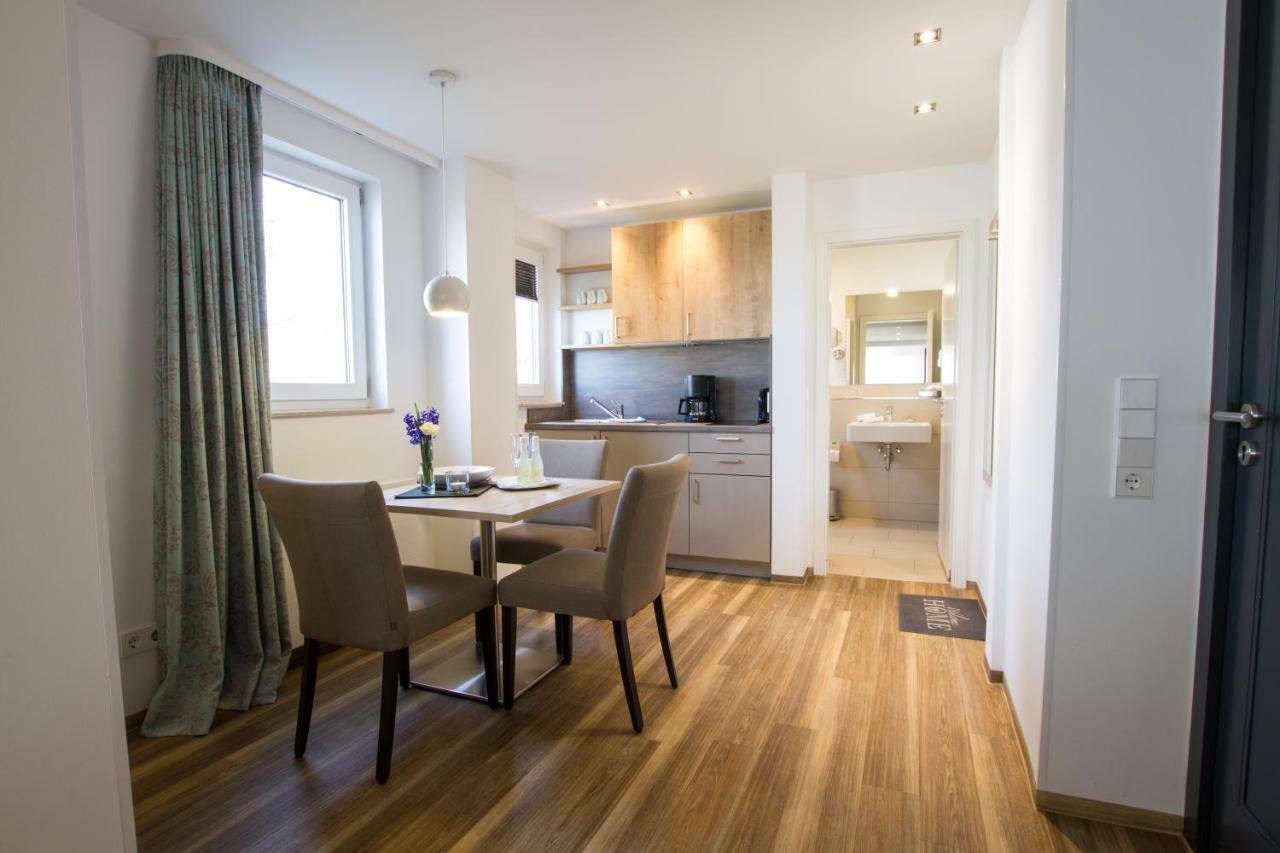 Hotel Seepark Garni Uberlingen Buitenkant foto