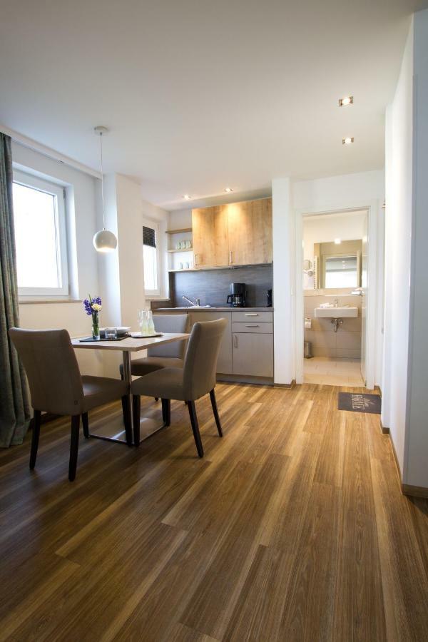 Hotel Seepark Garni Uberlingen Buitenkant foto