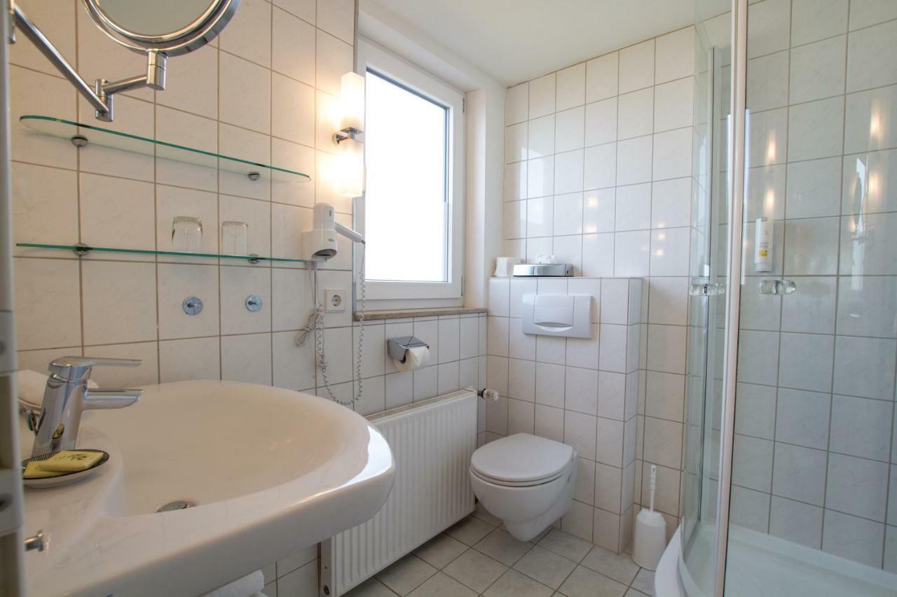 Hotel Seepark Garni Uberlingen Buitenkant foto