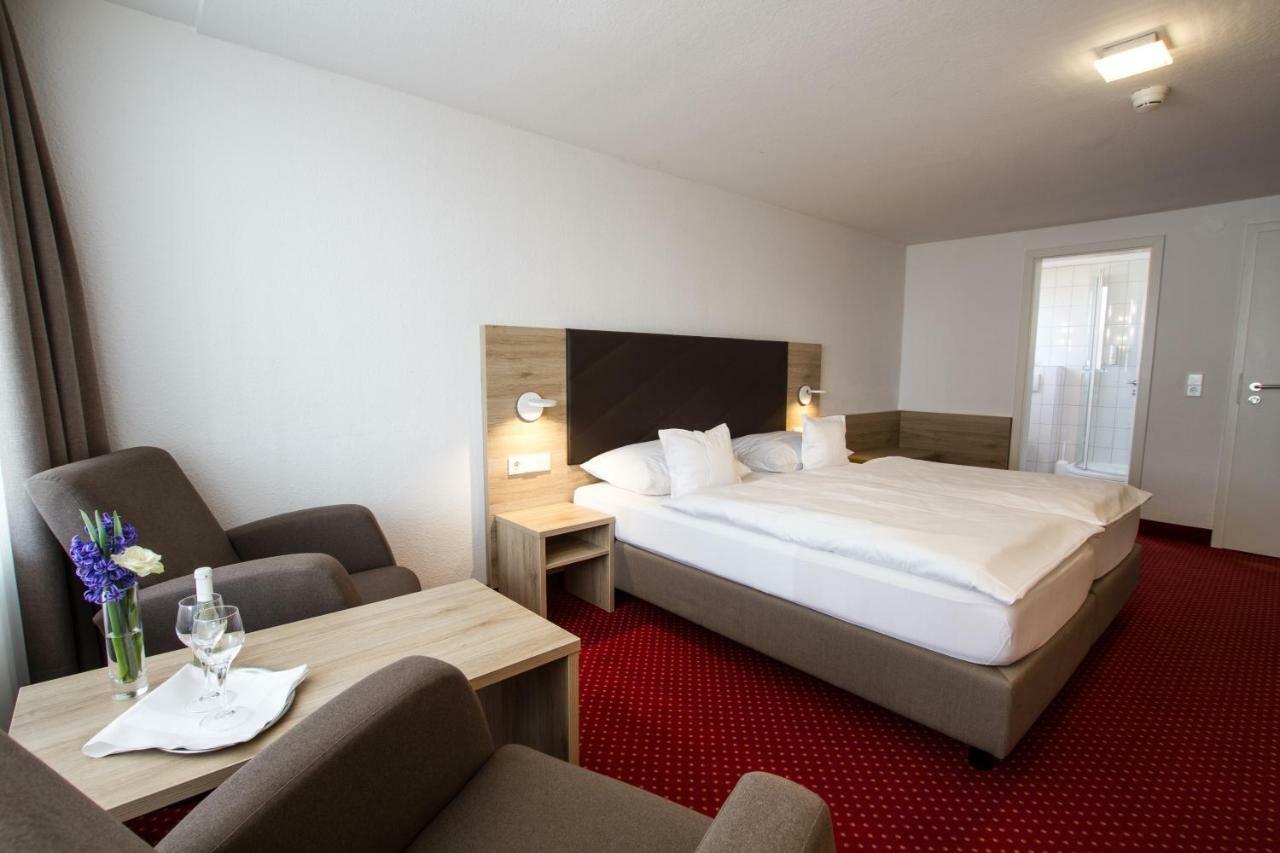 Hotel Seepark Garni Uberlingen Buitenkant foto