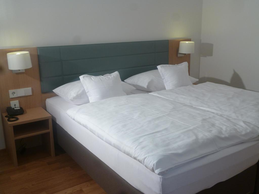 Hotel Seepark Garni Uberlingen Kamer foto
