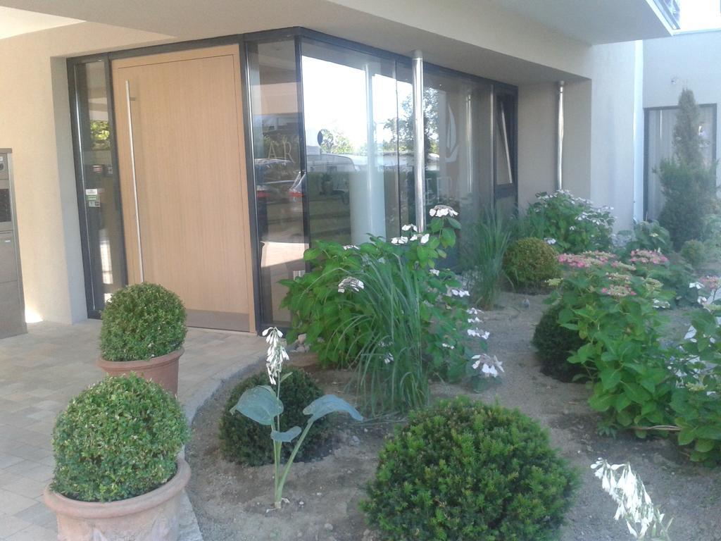 Hotel Seepark Garni Uberlingen Buitenkant foto